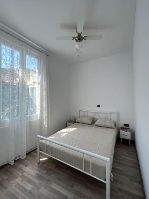 Bougainvillea Apartments 2 نافبليو المظهر الخارجي الصورة