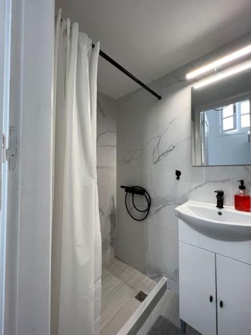 Bougainvillea Apartments 2 نافبليو المظهر الخارجي الصورة